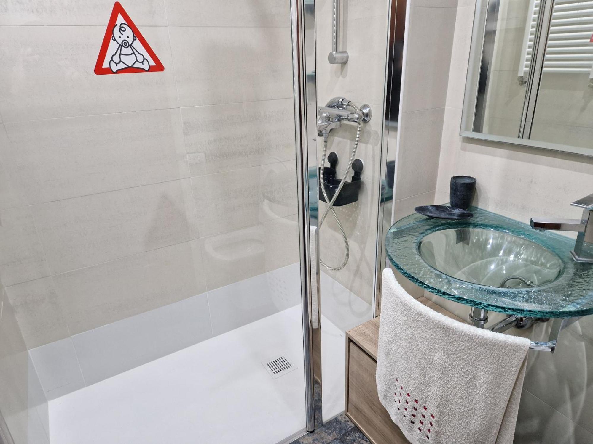 Apartamentos Zarautz Playa, Con Piscina Y Garaje Экстерьер фото